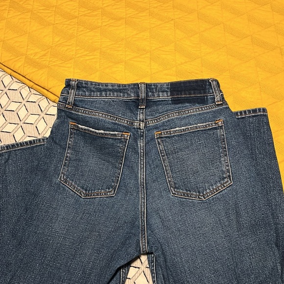 Abercrombie curve love high rise mom Jean - Picture 4 of 5